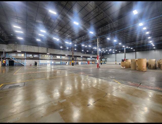 24,910M² WAREHOUSE TO LET IN WADEVILLE